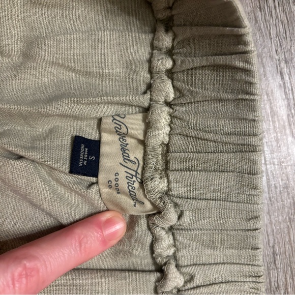 Universal Thread Green Skirt - Picture 2 of 2